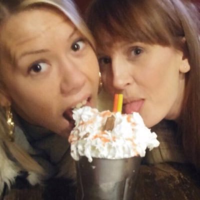 emmapimder32's profile picture. whats good for the goose is good for the gander!!!