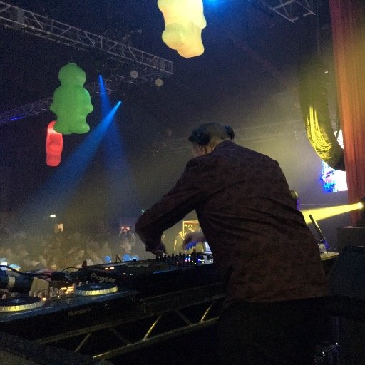 Producer @ Heart & Smooth / Organiser @ Stereofunk Festival / HWFG / DJ everywhere / FM Project @fmprojectboys
