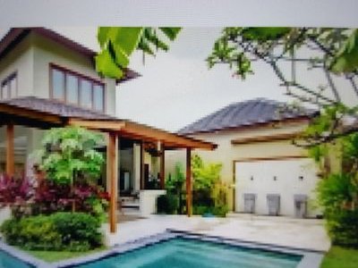 Private Villas available for holiday rental in Bali. Offering warm friendly service combined with elegant unique home away from home accommodation