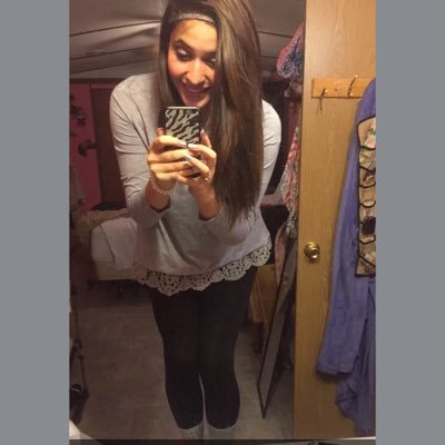 AlanaNBerry's profile picture. - PFHS  - insta:ALANANBERRY - snap:Alana.nicolee -