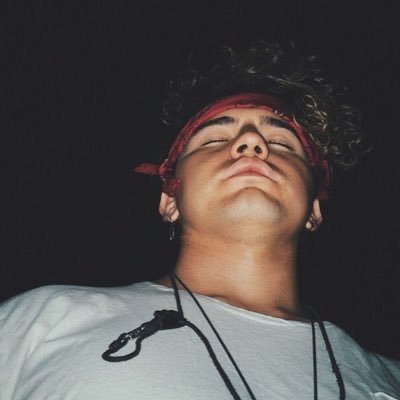 kissforcaylen's profile picture. You're always with me even though you're far away