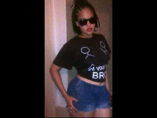 #GodFamilyFriends..#MusicLover Don't eat ur soul to fill ur belly... Just a normal girl tryna make life worth living #TeamAries