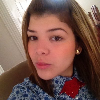 Futura Lic. Relaciones Industriales. Cantante de ducha y guitarrista de aire, follow me!!
