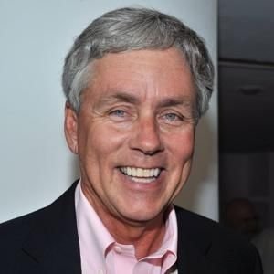 Carl_Hiaasen_'s profile picture. Author.