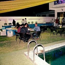 poolsidepartyp's profile picture. 