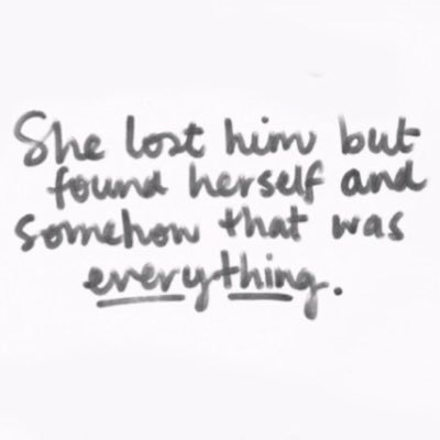 elliepaine26's profile picture. 