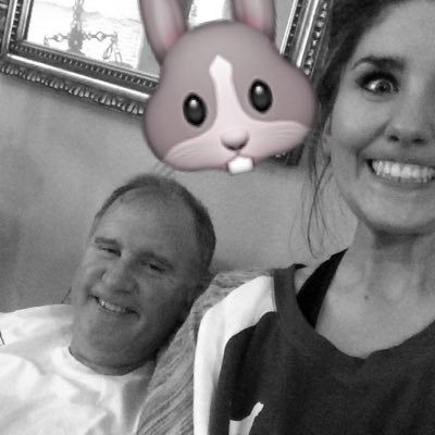 knoonz915's profile picture. Ain't no thang but a chicken wang.