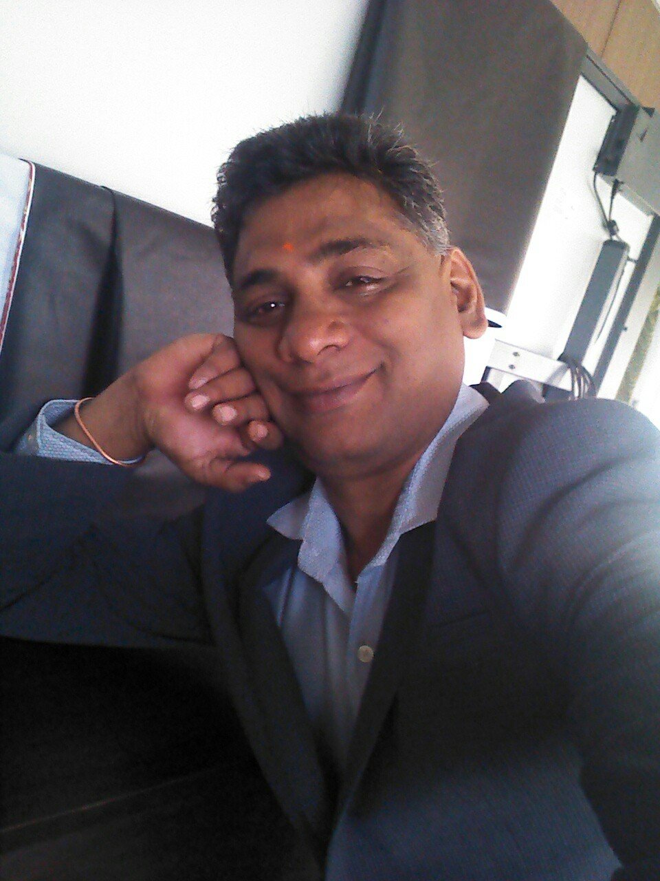 Follow mkts since Harshad Mehta era. Tracked 3 bull/bear markets. Dy Editor- HIndu BusinessLine Tweets/retweets include personal views Retwts r not endorsements