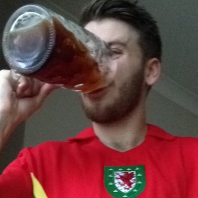 Onward onto a Welsh Republic. Loves the footy. Briton Ferry Llansawel🔴⚪️, Swansea City⚪️⚫️, Celtic🍀, and Wales 🏴