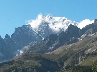 5summits6000km's profile picture. We plan to show starting ability & age are no limit to what can be achieved if the mind is willing! Looking for sponsors, please get in touch......