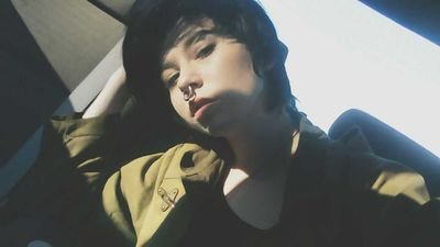 CourtneyPelzer's profile picture. [pls call me elliott even though my name on here is Courtney]