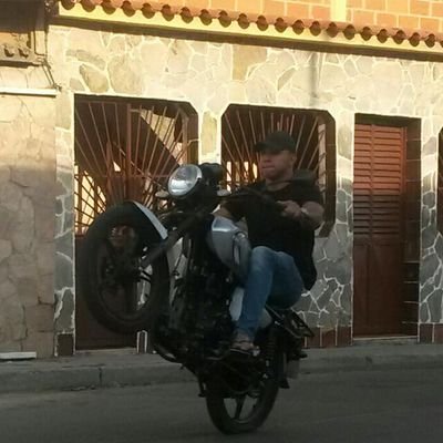 venzdor's profile picture. 