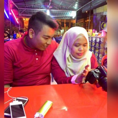 Average guy tweeting his thoughts in less than 125 characters. Especially about her. I belong too her. #ezatie #Seremban #19 #ktbffh