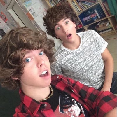 arigag8503's profile picture. }live simply so others can simpley live{[matthew espinosa] ~won't waste another day wishing this would fade away~ calum hood im kinda in a 5sosfam