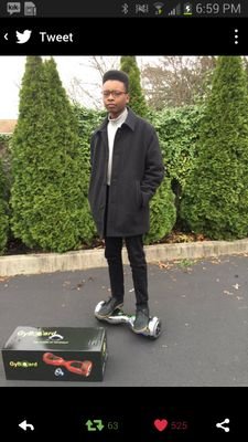 This is a JAY VERSACE Fanpage
@tharealversace follow now!!!
Also these social medias
         -Insta-
         -Vine-