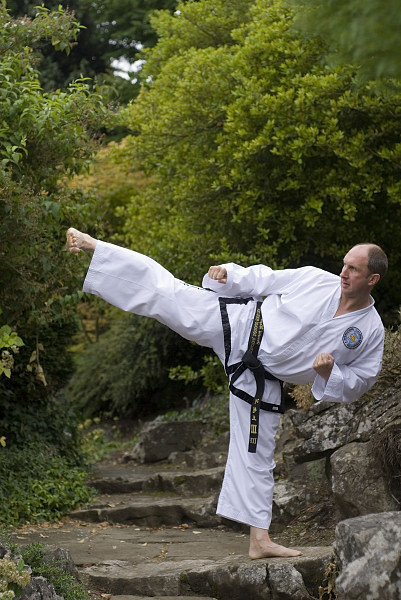 Brighton & Hove Taekwon-Do School Instructor Howard Mayes teaching TKD Martial Arts Fitness Self Defence all ages 3-73 years all levels welcome