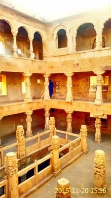 TarunSuthar18's profile picture. 