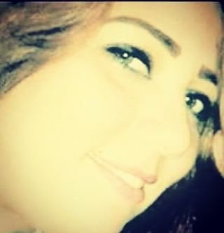 candles_wahed's profile picture. 