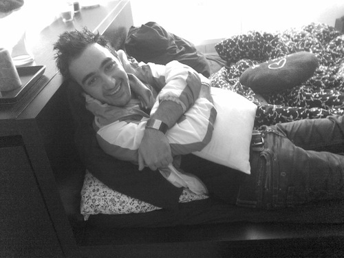 DavidZouvi's profile picture. QUE DIRE ... FOLLOW ME !!!!!!