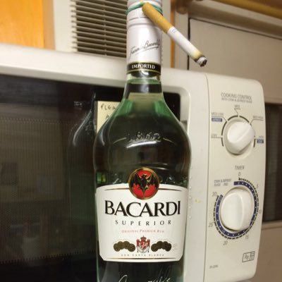 DCharles68's profile picture. is an old, fat and bald Gooner with wonky knees and a knackered back