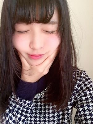 よろしくお願いします！！AKB、乃木坂好きです！推しはさくらたん、りょーか、あしゅ、なぁちゃん！皆さん気軽にフォローしてください♪無言フォローすいません！
最近欅坂来てます♪ねるちゃん～(≧∇≦)