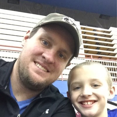 Coach, NFL/NBA/MLB Bettor, NFL Draft Junkie, Web Developer, Chiefs/Royals/KU Fan, father of three
