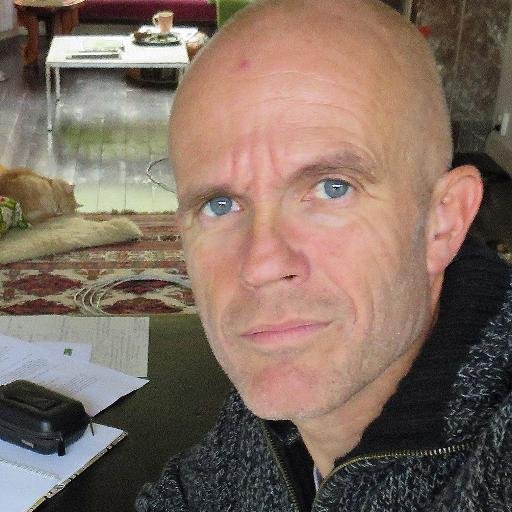 tonvanderscheer's profile picture. Journalist bij tuinbouwvakblad Groenten & Fruit, zoon van groenteboer, naar Leiden verhuisde Westlander