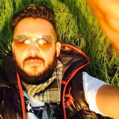 MILRO1000's profile picture. Viviendo la vida con todo Pa´lante, volteando el cielo patas pa´rriba, disfrutando las mejores compañias. Amando a la familia y siendo mejor persona a cada día!