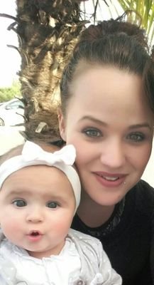 melou6422's profile picture. 