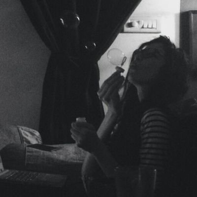 tendsto_0's profile picture. Mostly shoegaze and syllogisms.