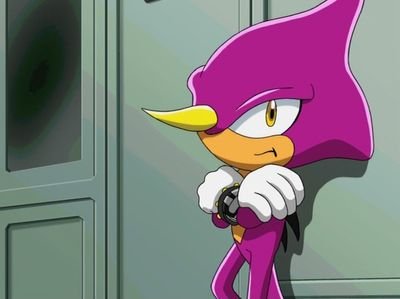 A chameleon who is the Chaotix's 2nd in command and a master of ninjitsu. @xoRouge stole his heart. #MVRP