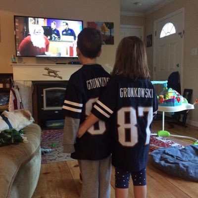 Meganl1008's profile picture. At home mom of girl/boy twins, loves sewing, creating, gardening, cooking and baking.