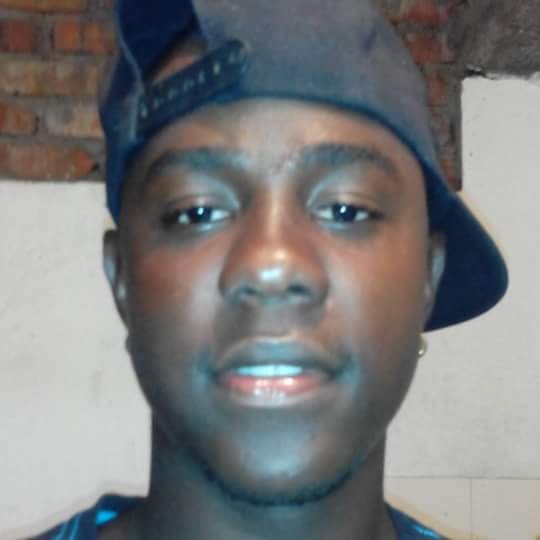 riascos911's profile picture. 