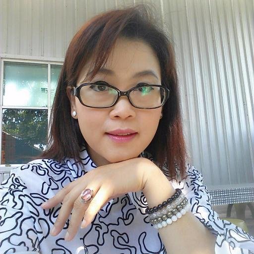 I am a witch🧙
💪Medical Massage /Tarot reader 🔮/ Personal Shopper🛍 / Barista ☕/ Organizer / Tour guide 🚗/ Dreamer 🥳/ etc.