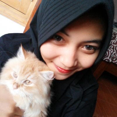 astiwulandari72's profile picture. menunggu hal yang membosankan~