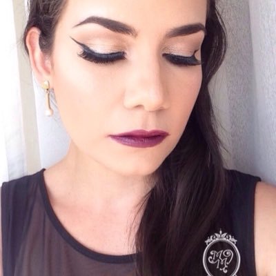 ✨Etnia Cosmetics✨Maquillaje cualquier ocasión✨Técnicas y Dedicación✨Asesoría✨Productos✨Cursos✨maquillajemm9@gmail.com✨Insta - Snap - Periscope: maquillajemm9