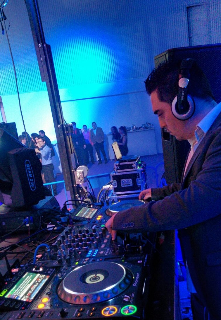 Deejay & Productor https://t.co/MHf1ZLL8AH 
https://t.co/KcD6xNPKf2
https://t.co/Q0b1TF2yml