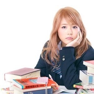 定期テストでは赤点をとらないように必死、クラスでの順位はワースト3、大学受験なんてやめとけ、落ちこぼれと言われていたがある勉強法に出会い3ヶ月で偏差値25あげ、さらにどんどん成績をあげてMARCH全勝・早稲田合格をつかんだ男が教える勉強法を公開中！本物の証拠に合格書類をブログにupしています。