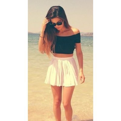 Girlprobzzzz11's profile picture. 