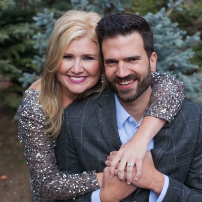 Owner of @SNBoutique. Colorado's Wedding Dress Expert. Designer of Divina Wedding Dresses. Wife to @jordanlinscombe and mom to 3 great kids.