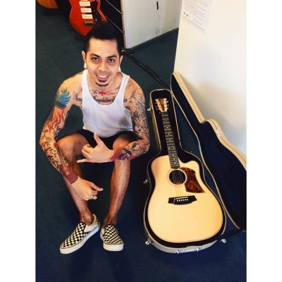 Guitarist @VOLTS_Band , youtube : Volts Indonesia. Never give up it's such a wonderful life ☺
