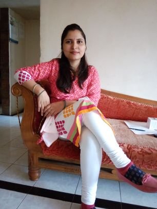 RASHMIREKHA90's profile picture. 