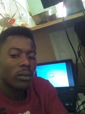 vanposi1's profile picture. 