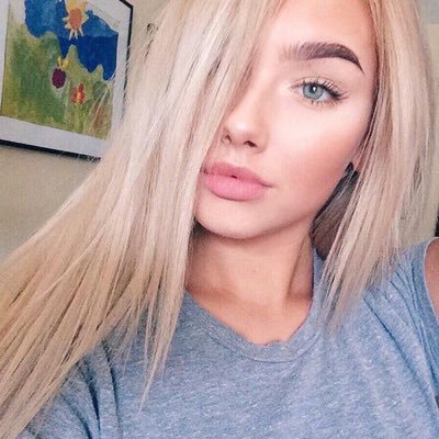 MolyOMalia's profile picture. 