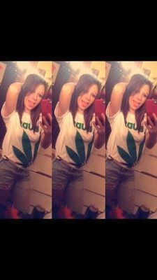 wakenbake_4201's profile picture. Blaine Reese  10/26/14
Start the day right with a waken & bake. 
Good girl wit bad habits