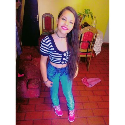 dafne_Smokee's profile picture. conosida como la enana
simpatica y sociable
sagitario 
colo-colo
juanka el problematik

fb: Dafne S'moke✌
wsp: +56994162860✌