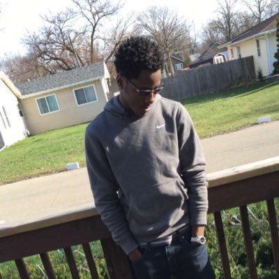 GLORYedwards18's profile picture. Just chill nigga