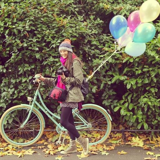 _laurenmccolgan's profile picture. 