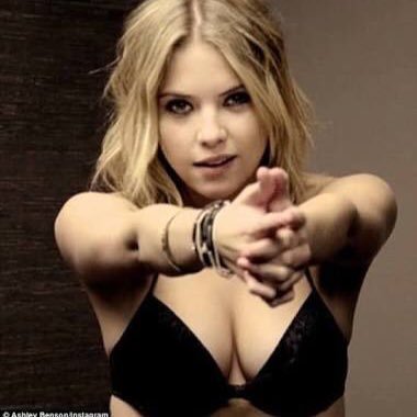 ashhbens's profile picture. Love Ashley Benson ❤️❣