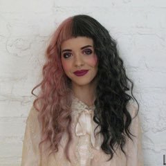 bem vindo/a! estou aqui para ajudar e fazer de tudo para se sentirem bem! vocês não sozinhos!!! lembrem-se disso, sempre vou estar aqui. (dm é aberta!) 💙
